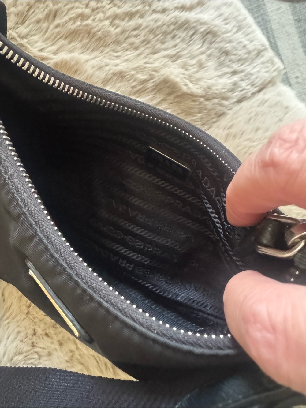 Prada 2005 Black Nylon re-edition - Picture 5 of 12